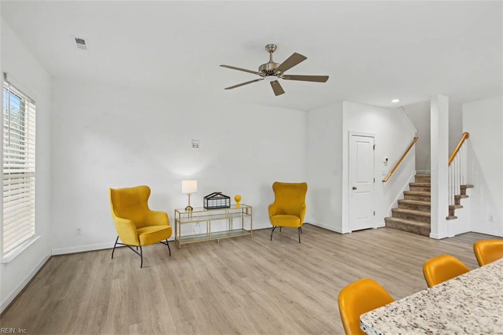 1201 Jadens Way Property Photo 6