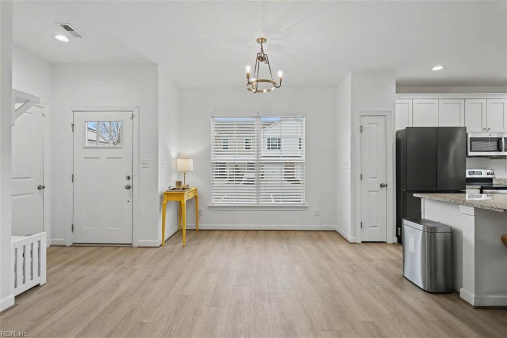 1201 Jadens Way Property Photo 9
