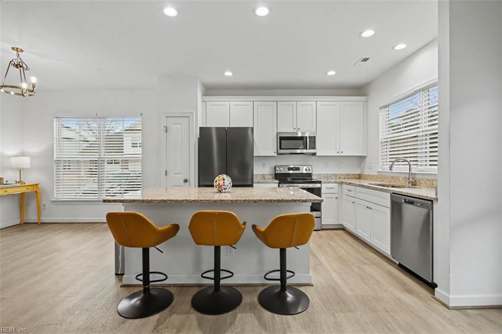 1201 Jadens Way Property Photo 11