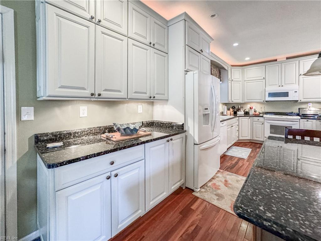 3635 Mardean Dr Property Photo 12