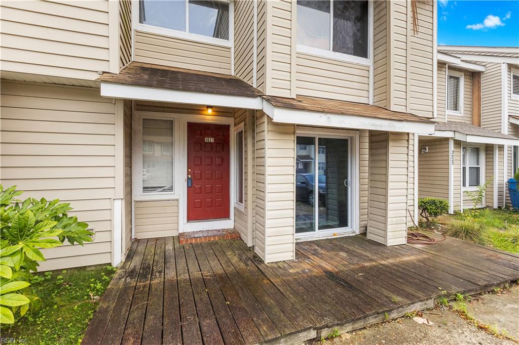 3621 Chimney Creek Dr Property Photo 2