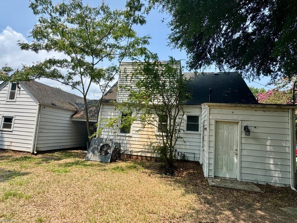 5940 Chesapeake Blvd Property Photo 2