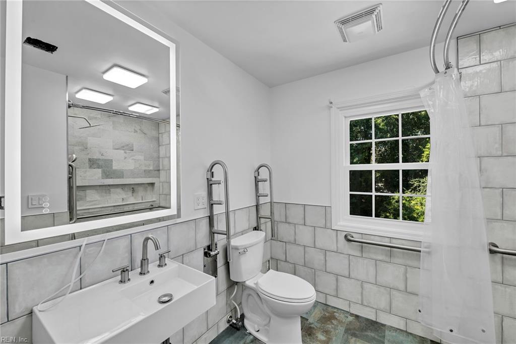 1224 Lawrence Grey Dr Property Photo 32