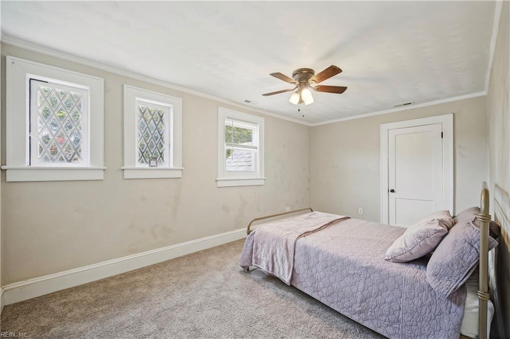 1608 Bain St Property Photo 29
