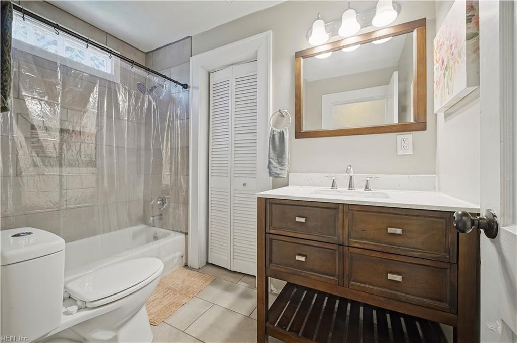 1608 Bain St Property Photo 34
