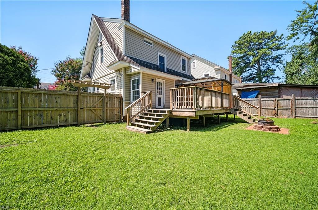 1608 Bain St Property Photo 40