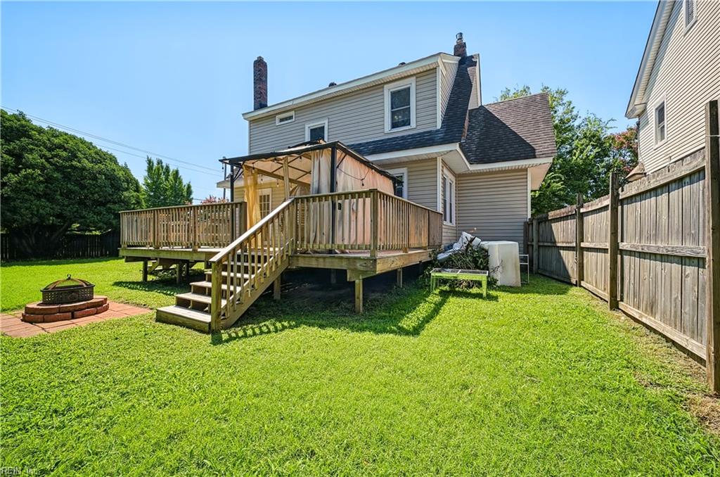 1608 Bain St Property Photo 42
