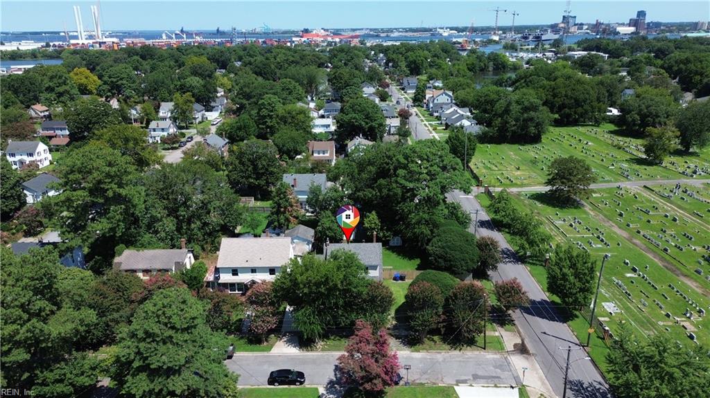 1608 Bain St Property Photo 45