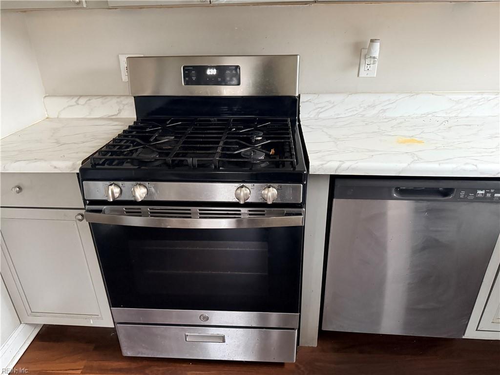 720 19th St Property Photo 2