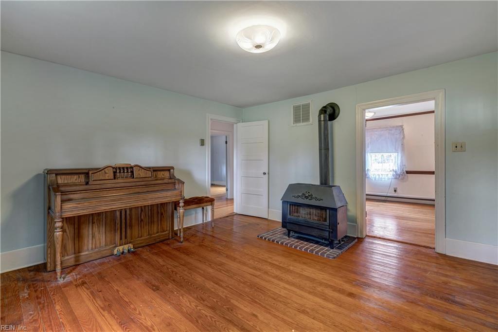 8138 Glass Rd Property Photo 15