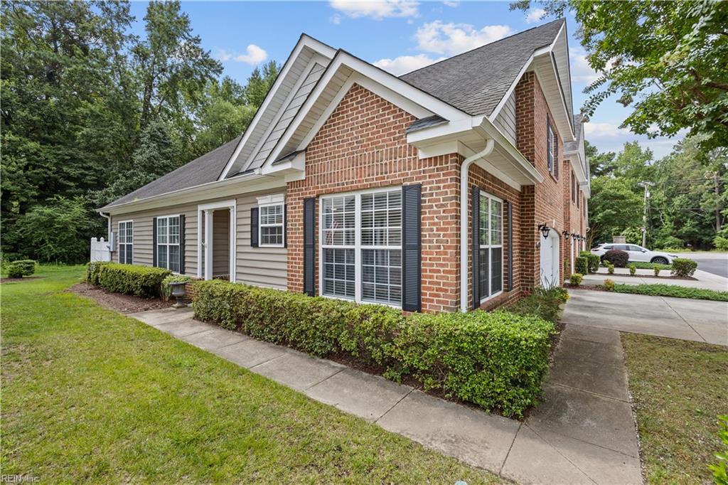 416 Fieldstone Glen WAY Property Photo 1