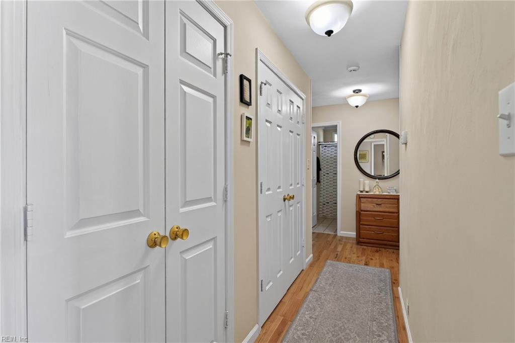 746 Yorkshire Trl Property Photo 4