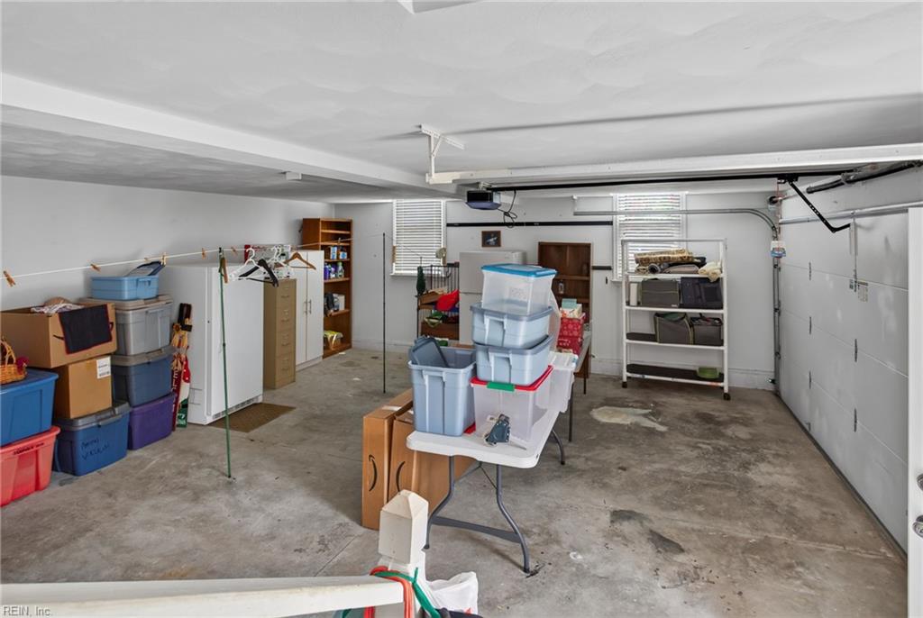 746 Yorkshire Trl Property Photo 25