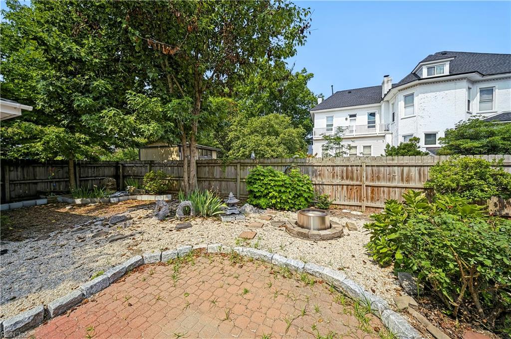 519 Connecticut Ave Property Photo 36