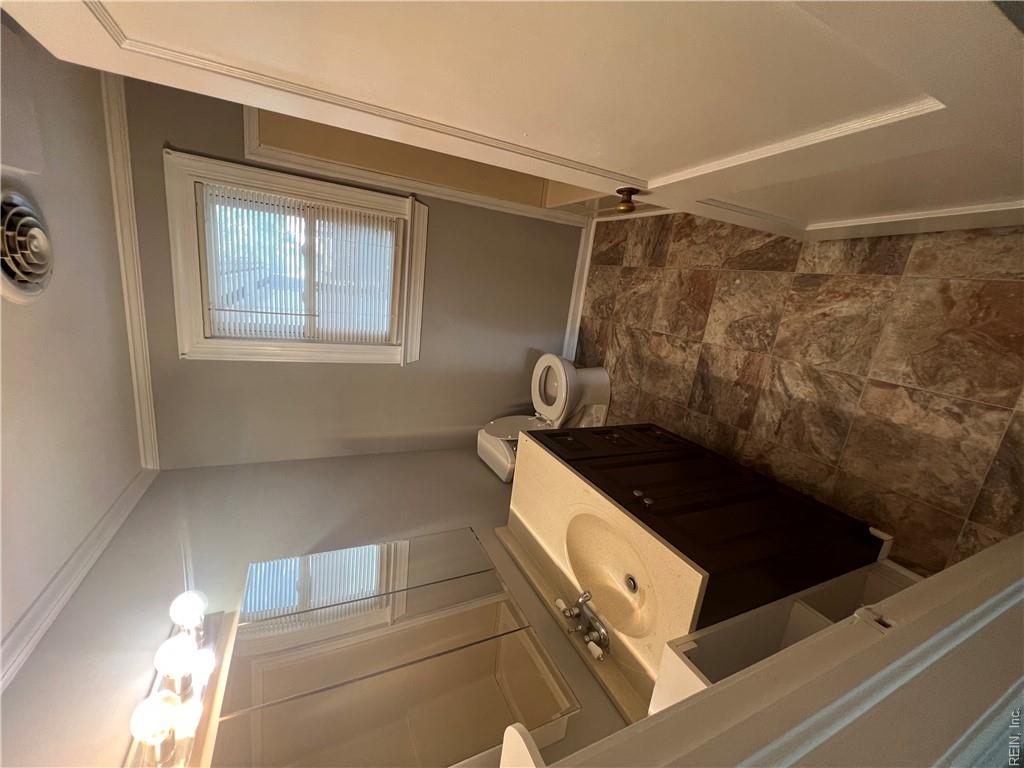 1710 Seaboard Ave Property Photo 3