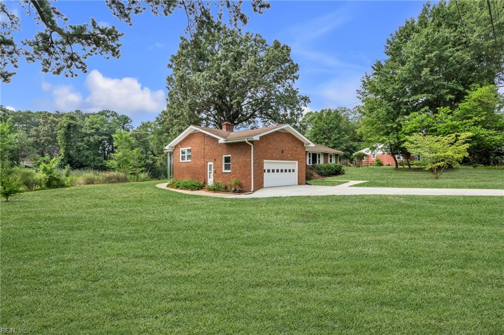 3901 Wedgewood Dr Property Photo 2