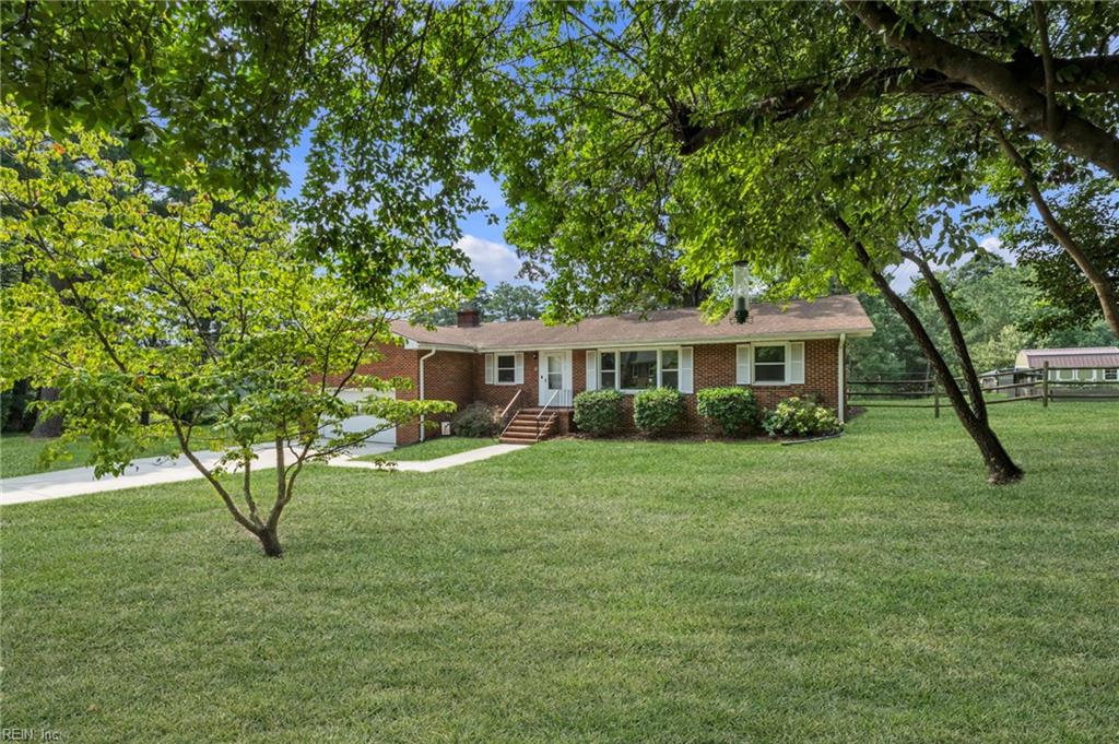 3901 Wedgewood Dr Property Photo 3