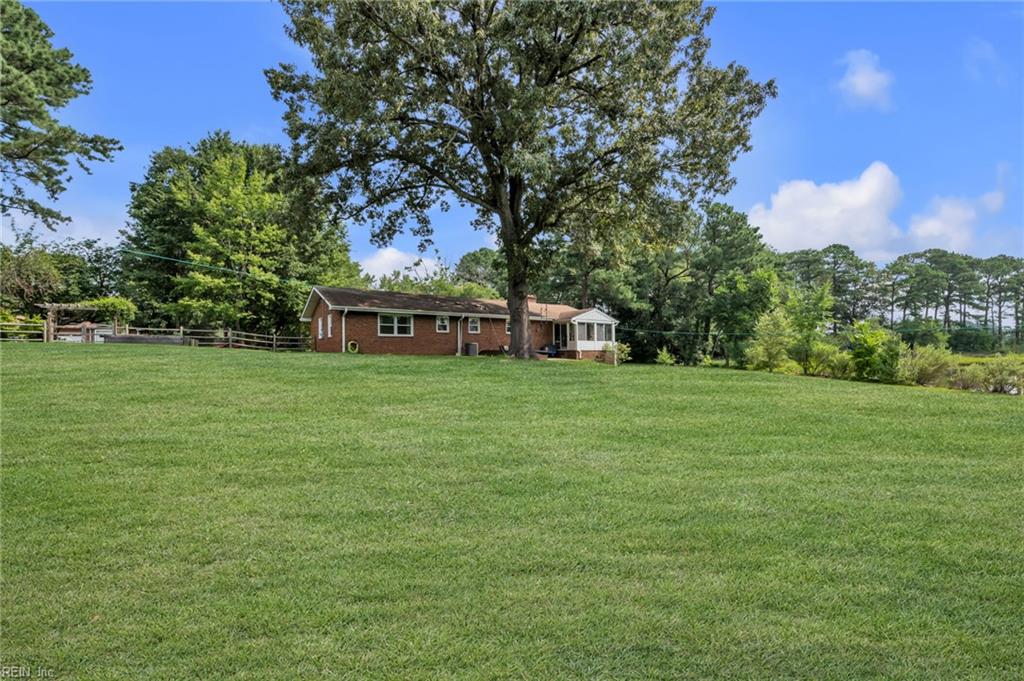 3901 Wedgewood Dr Property Photo 8