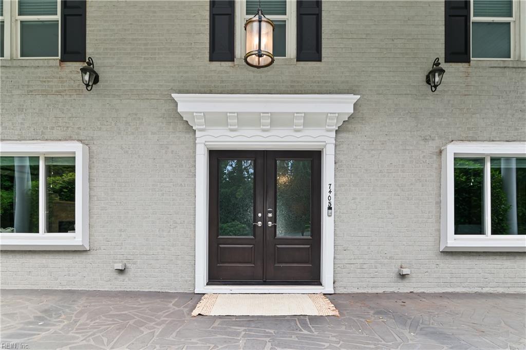 7405 Hedgewood Ln Property Photo 6