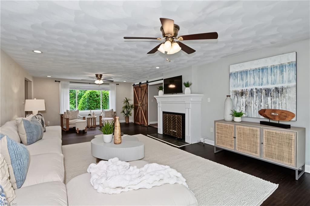 7405 Hedgewood Ln Property Photo 11