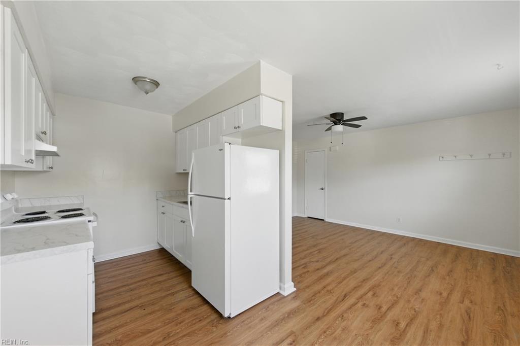 711 Easy St Property Photo 6