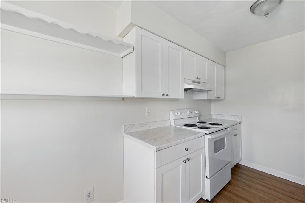 711 Easy St Property Photo 7