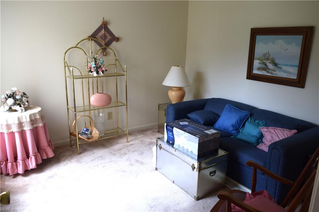 13 Davenport Ct Property Photo 16
