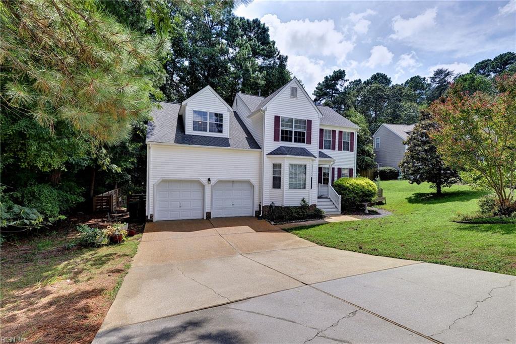 3909 Pine Bluff Ct Property Photo 4