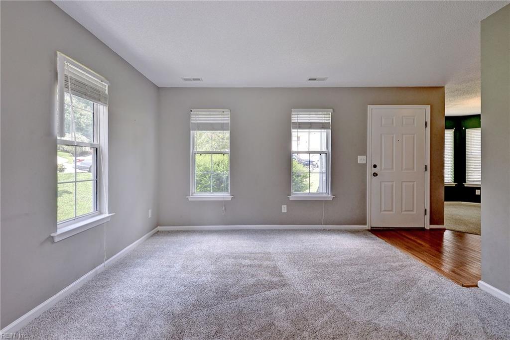 3909 Pine Bluff Ct Property Photo 10
