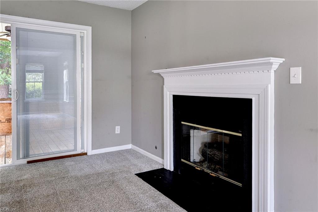 3909 Pine Bluff Ct Property Photo 12