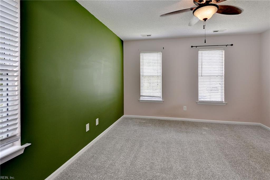 3909 Pine Bluff Ct Property Photo 28