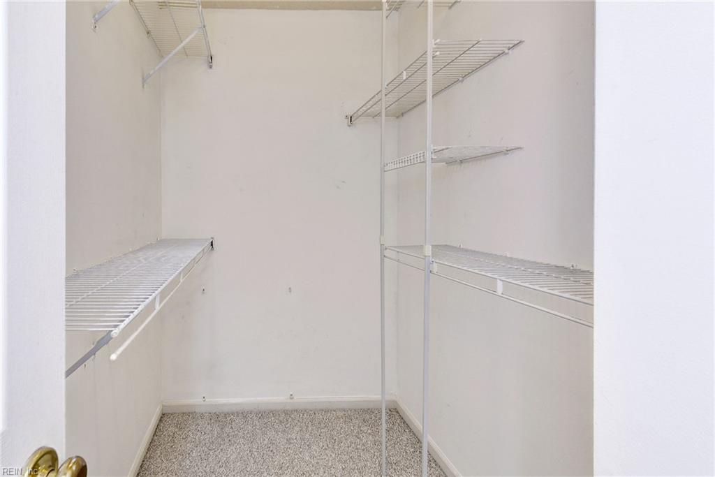 3909 Pine Bluff Ct Property Photo 30