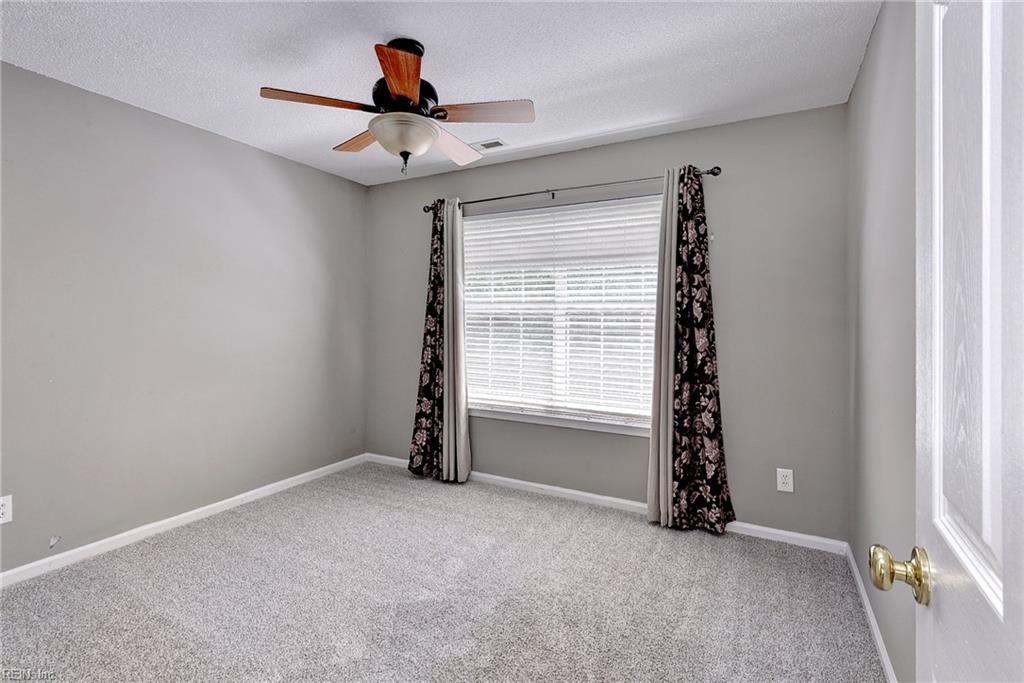 3909 Pine Bluff Ct Property Photo 31