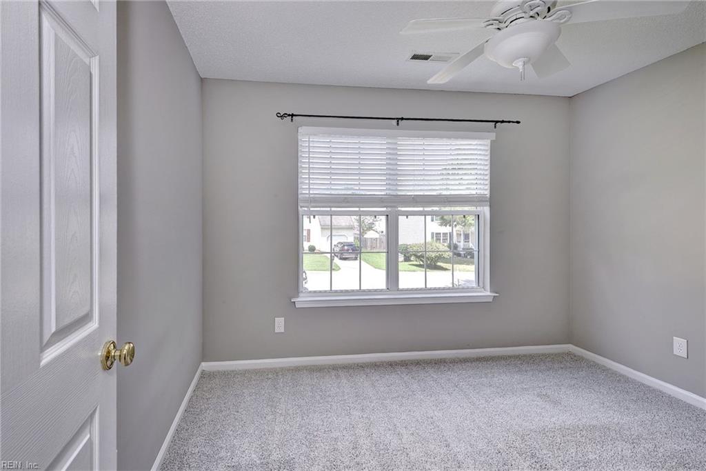 3909 Pine Bluff Ct Property Photo 33
