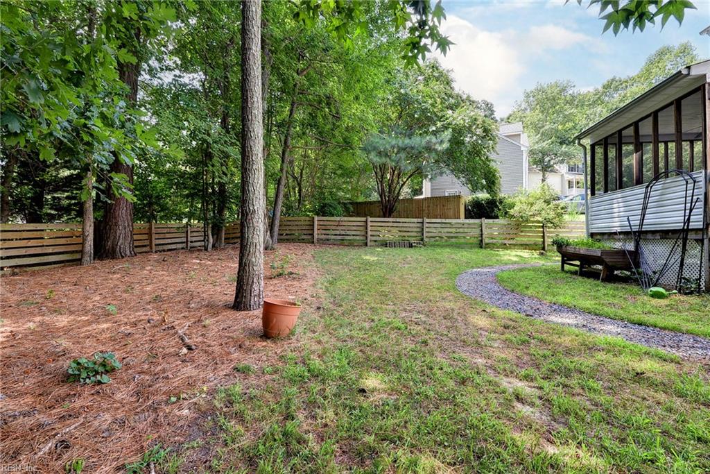 3909 Pine Bluff Ct Property Photo 42