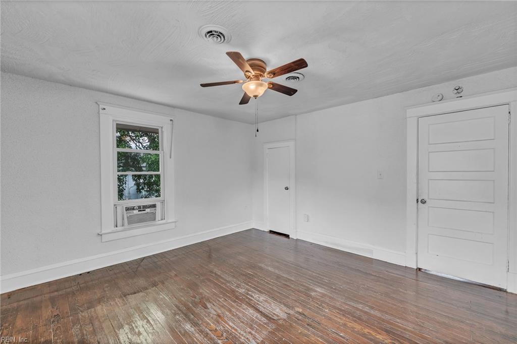 1337 22nd St Property Photo 23