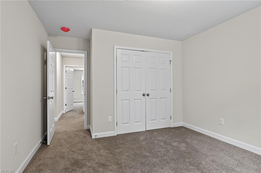 121 Parkway Dr Property Photo 35