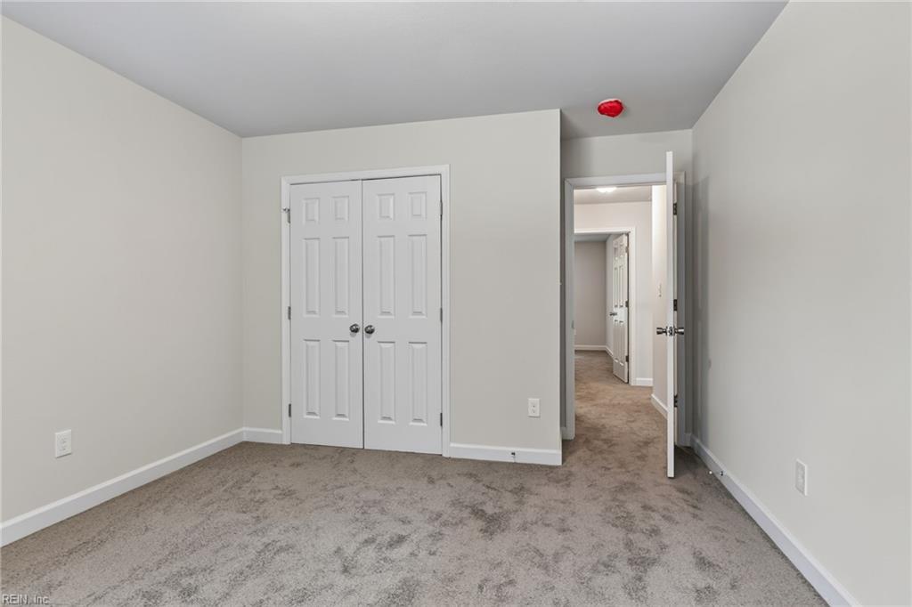 121 Parkway Dr Property Photo 38