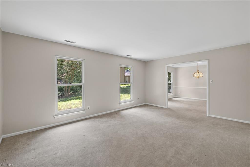 1217 Misty Hollow Way Property Photo 14