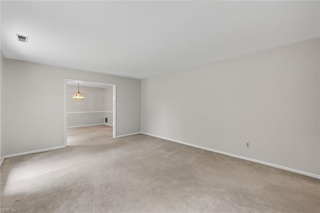 1217 Misty Hollow Way Property Photo 16