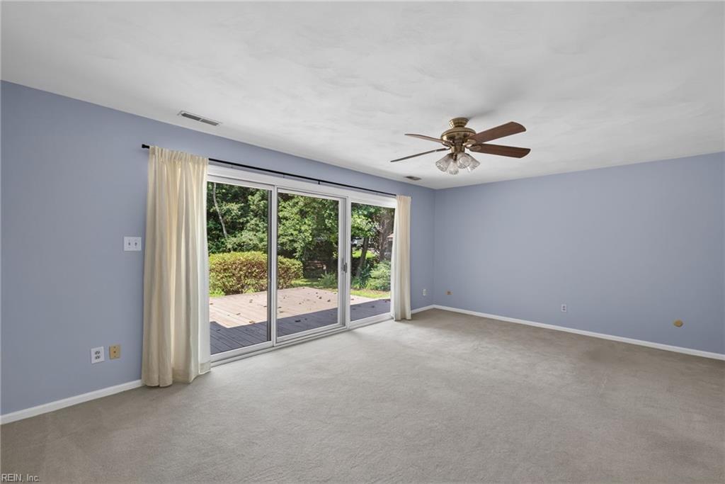 1217 Misty Hollow Way Property Photo 19