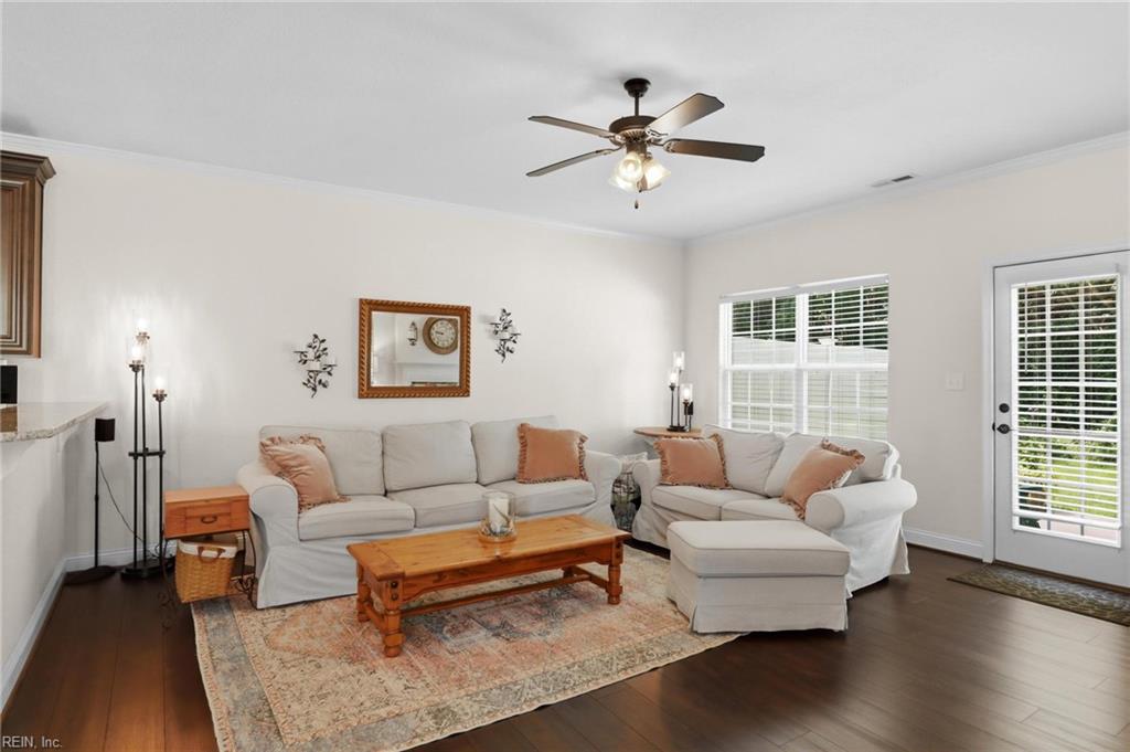 7535 Villa Ct Property Photo 5