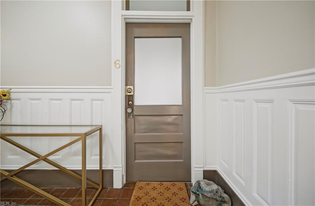 812 Stockley Gdns Property Photo 12