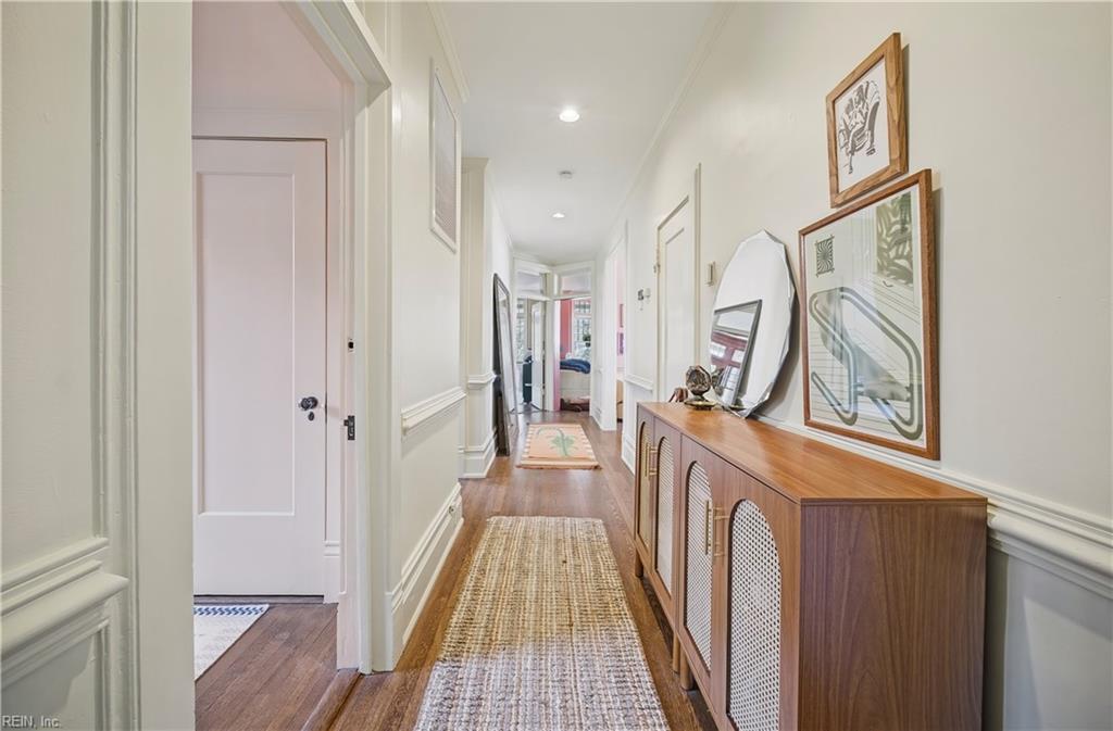 812 Stockley Gdns Property Photo 22