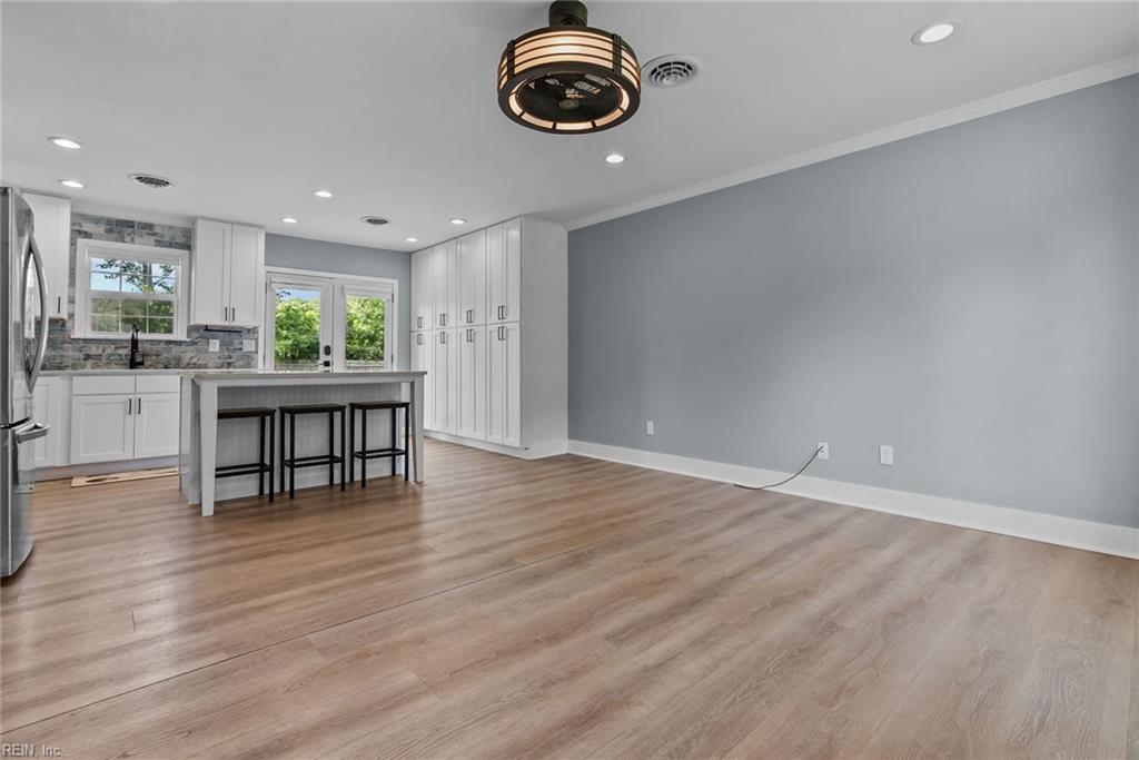 1150 Beautiful St Property Photo 3