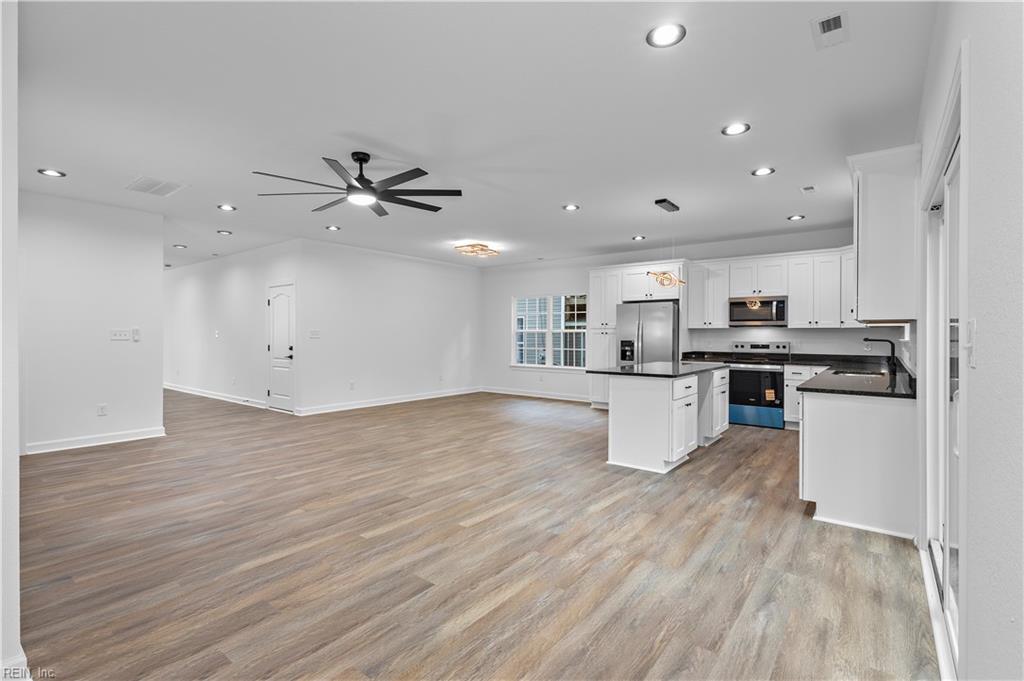 1220 28th St Property Photo 10