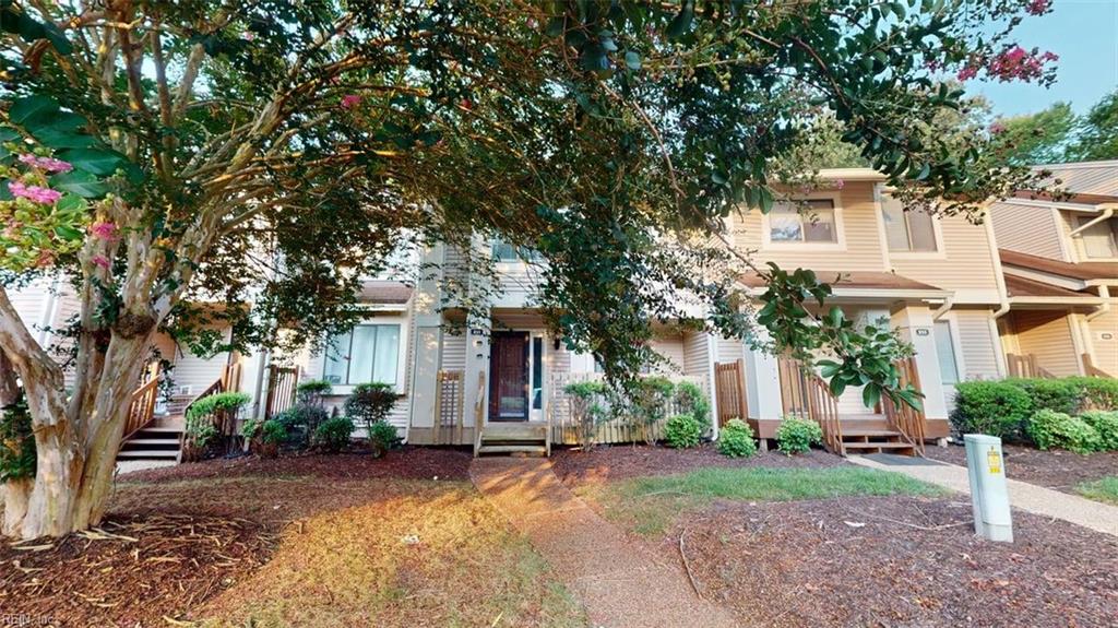 211 Bridgewater Dr Property Photo 32