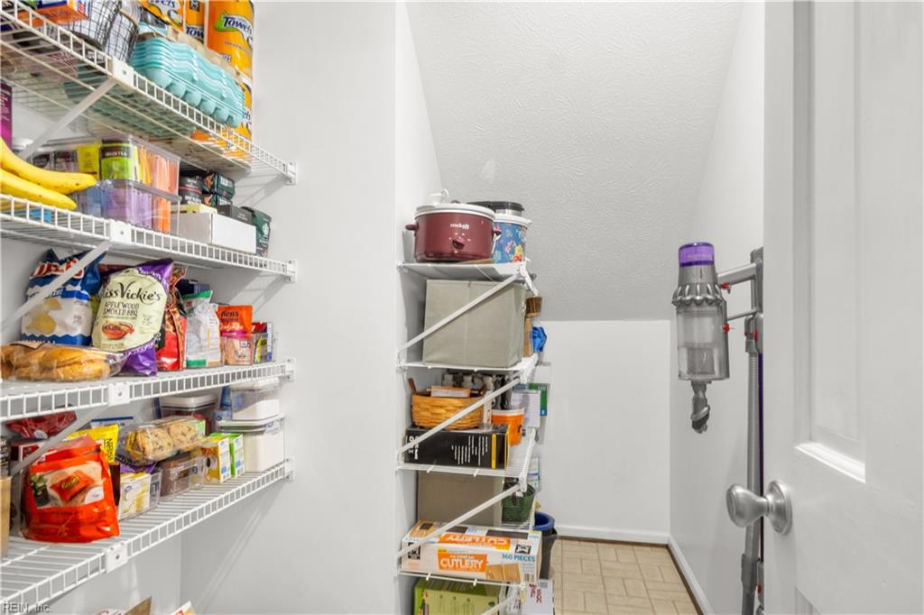 2800 Starling Drive Dr Property Photo 13