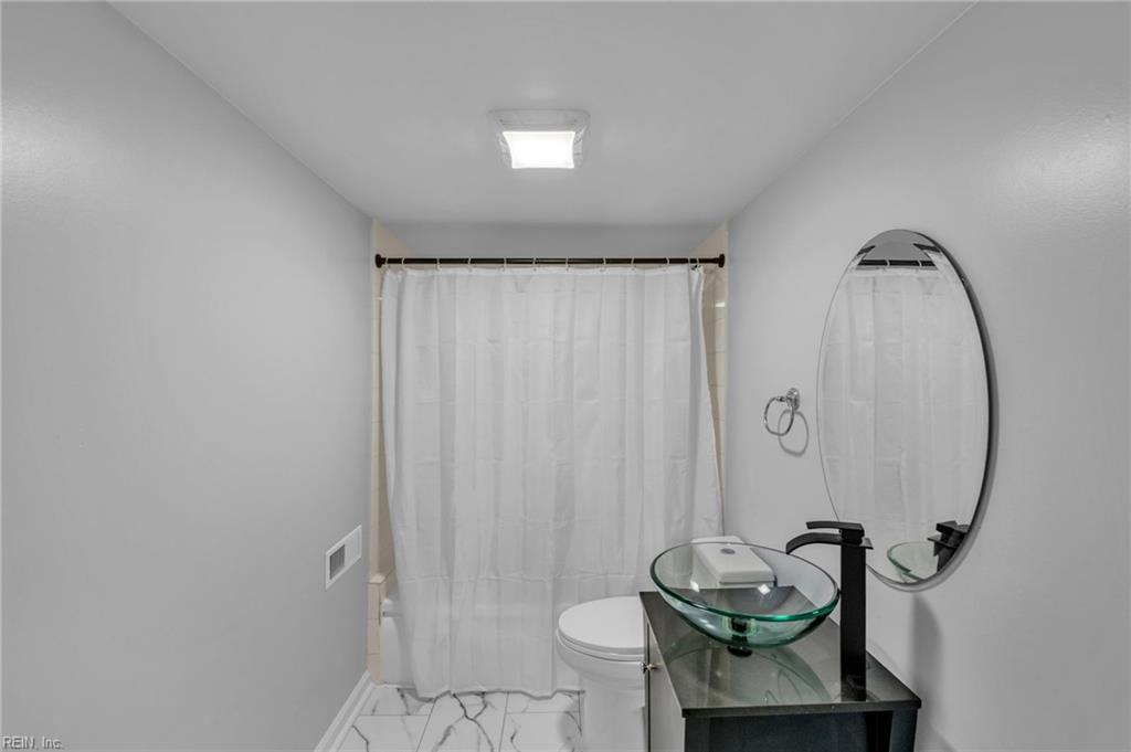 891 Bells Mill Rd Property Photo 35