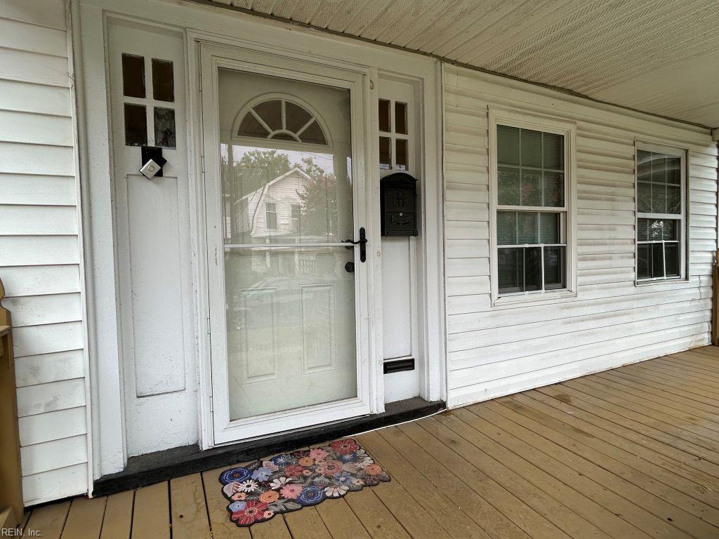 973 Rugby St Property Photo 1